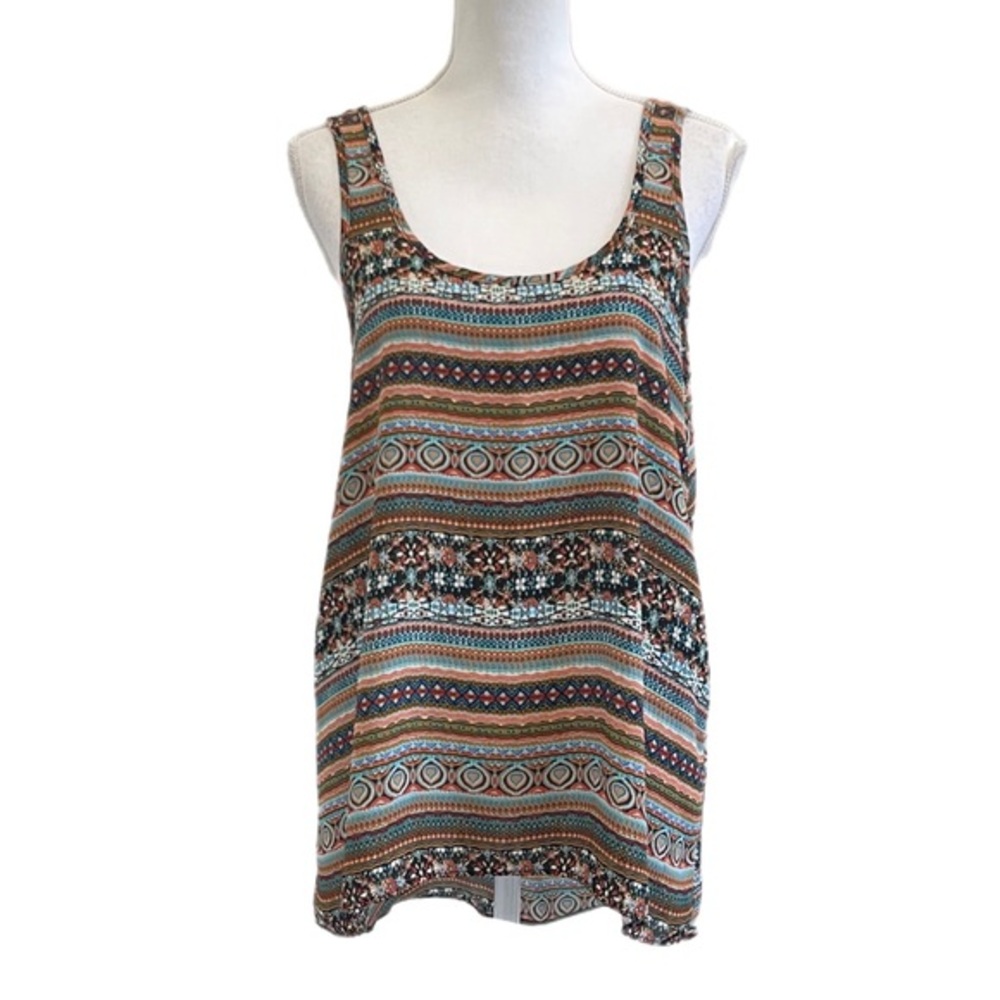 EYESHADOW Hi Low Tank Sway